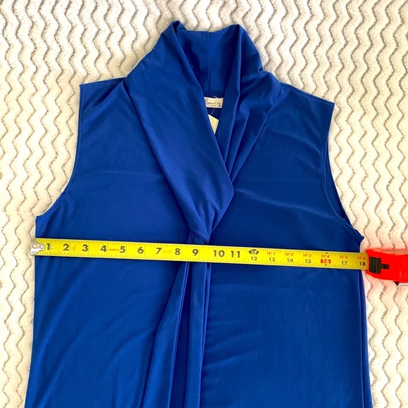 SLEEVELESS BLUE TOP - Picture 4 of 5